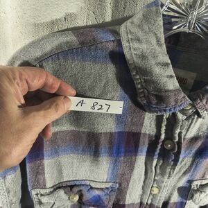 Mossimo Purple And Grey Women's Size Medium Oversized Flannel Plaid Overshirt